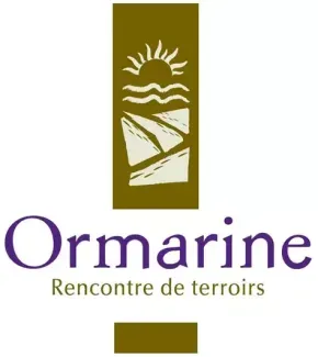 logo décrivant un soleil couchant sur des vignes et la mer