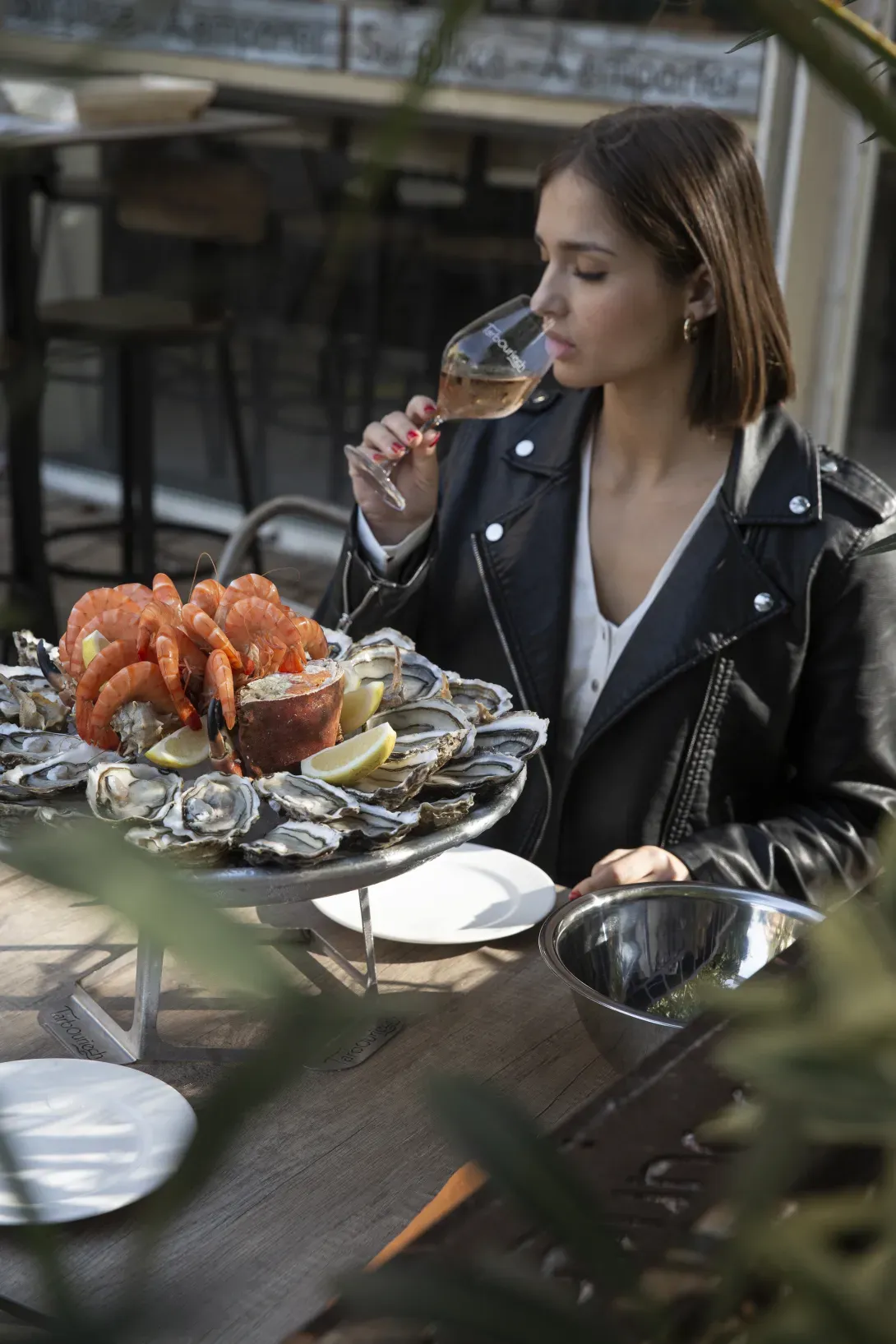 PERSONNE + PLATEAU DE FRUITS DE MER